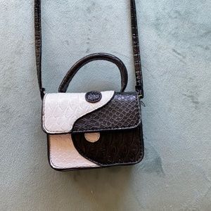Yin yang mini bag